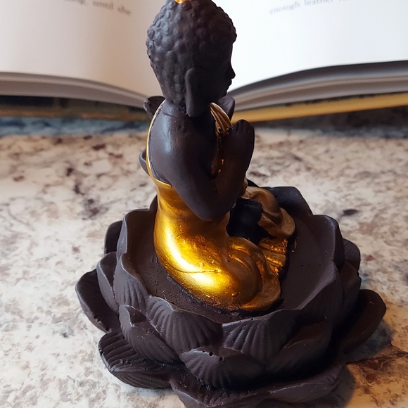 Budda Backflow Incense Burner Rose cones included - Picture 3 of 5